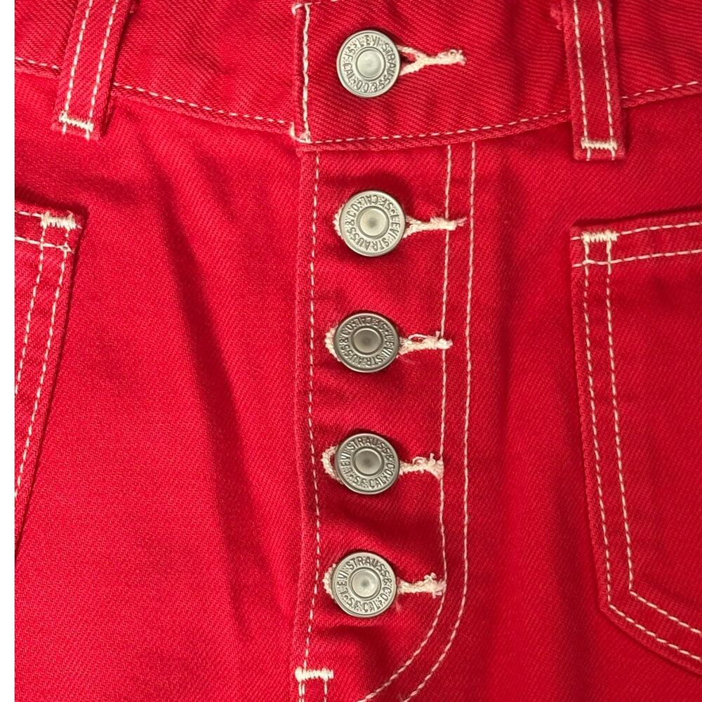 Levi’s Premium 80s Mom Shorts Size 26 Red Button Fly High Rise 4" Inseam - Picture 4 of 10